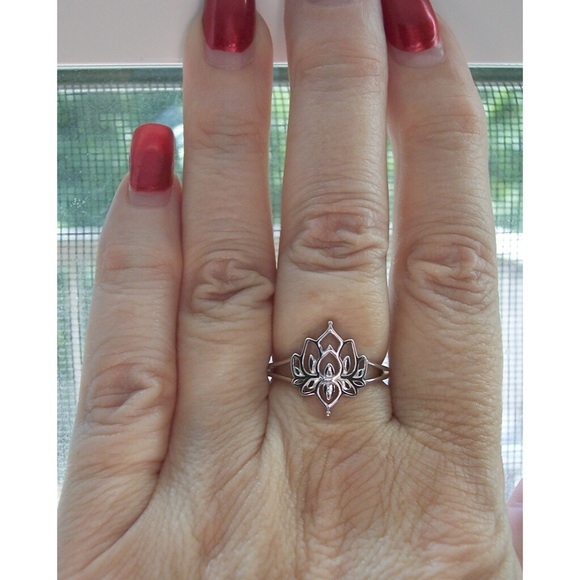 925 STERLING SILVER Lotus Flower Fashion Ring - Picture 4 of 16